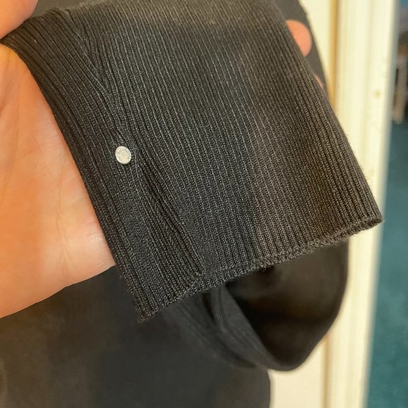 Women's Calvin Klein Jeans knit Sweater - Picture 3 of 3